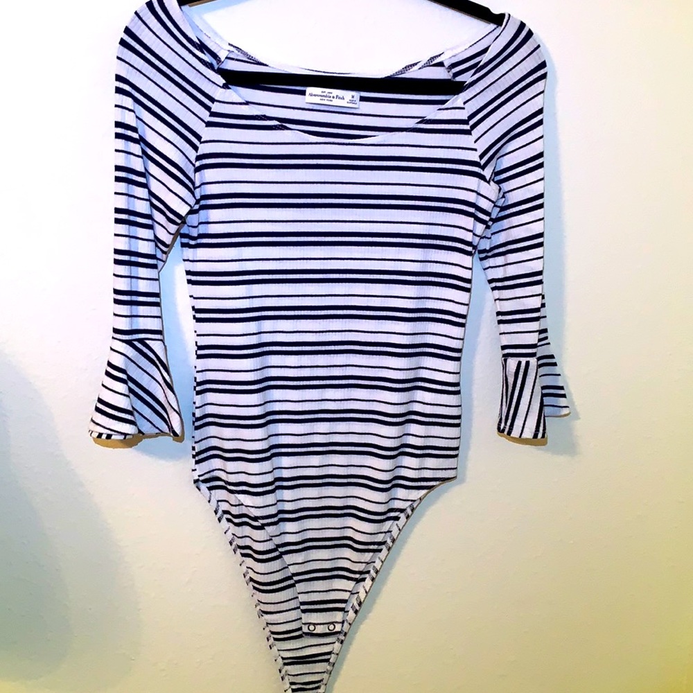 Abercrombie & Fitch ; Bodysuit ; M
